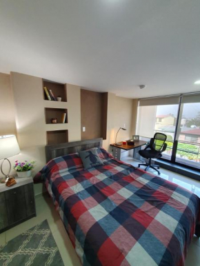 S07 EXECUTIVE SUITES at ITESM CEM Families Tourists & Travelers Choice Foreign Students Companies Executives WELCOME!!! 10min Izcalli-15min Esmeralda-20min Sátelite-25min AIFA